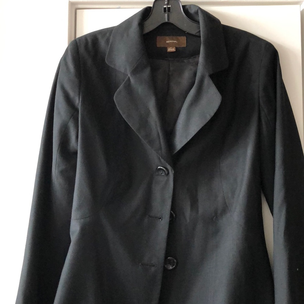 Black Blazer women’s size 4